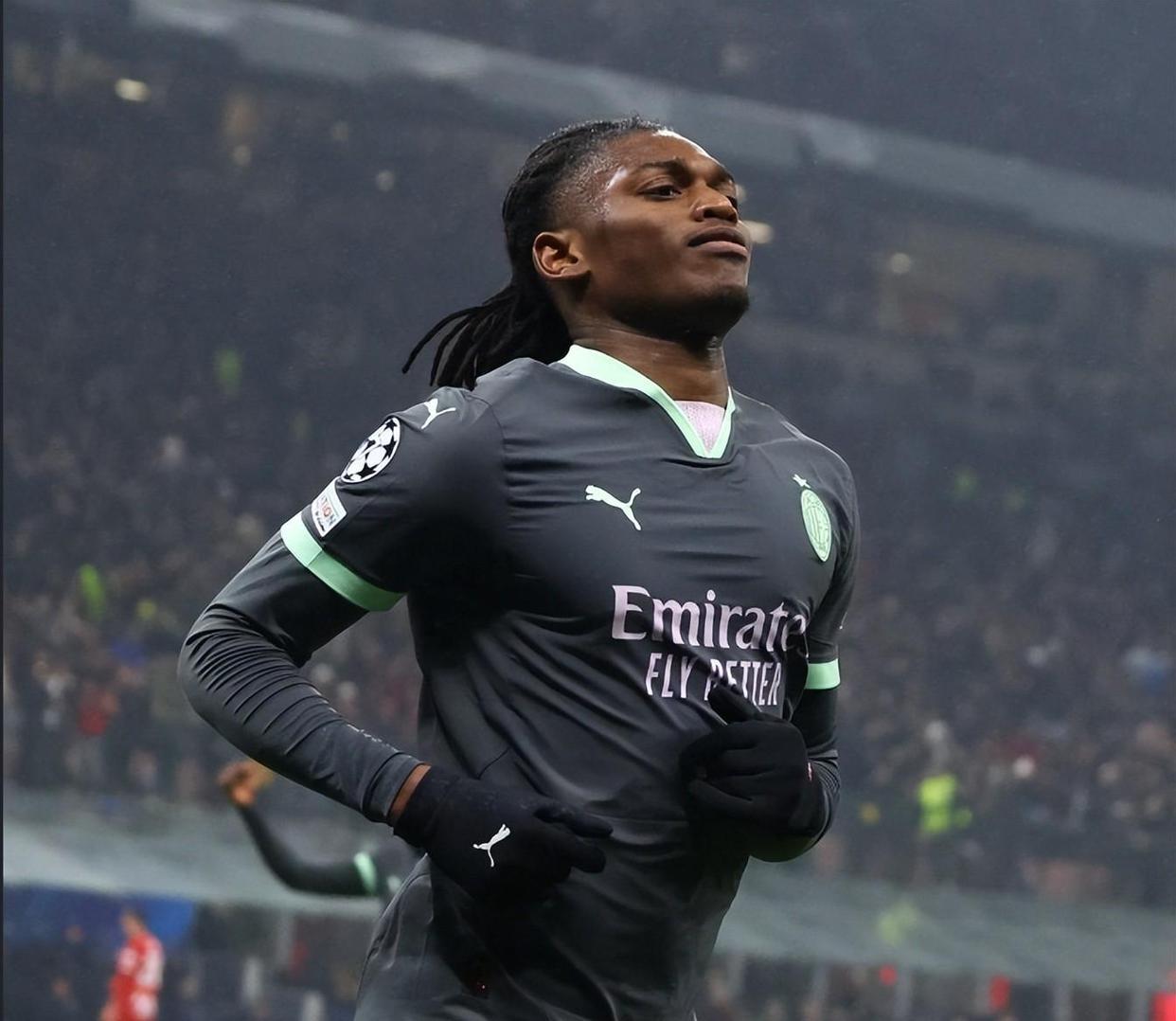 包含关键时刻体能课后；AC米兰队长鼓劲备战荷甲；引发热议；细节决定成败的词条kaiyun中国官网